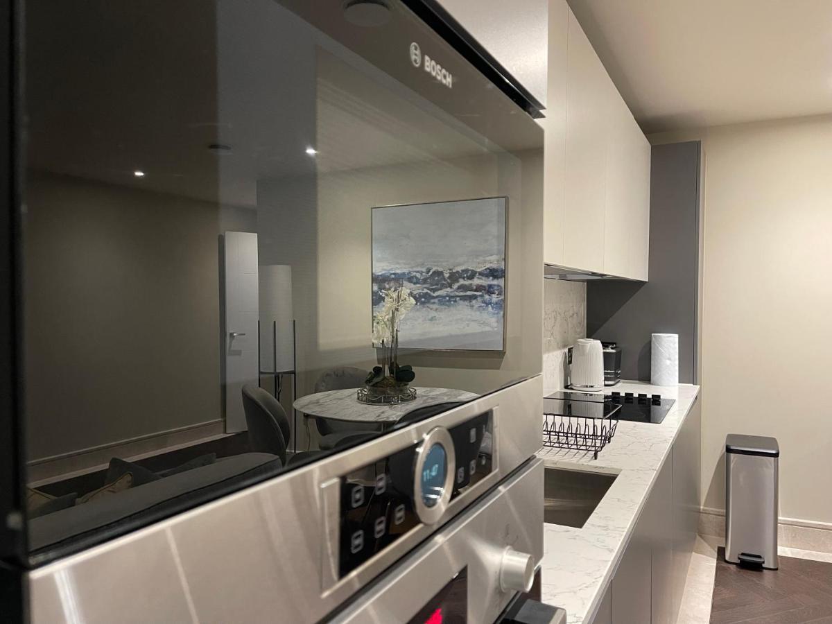 Sophisticated 1Br, 1 Ba Chigwell Designer Flat Chcl F2 Apartment Luaran gambar