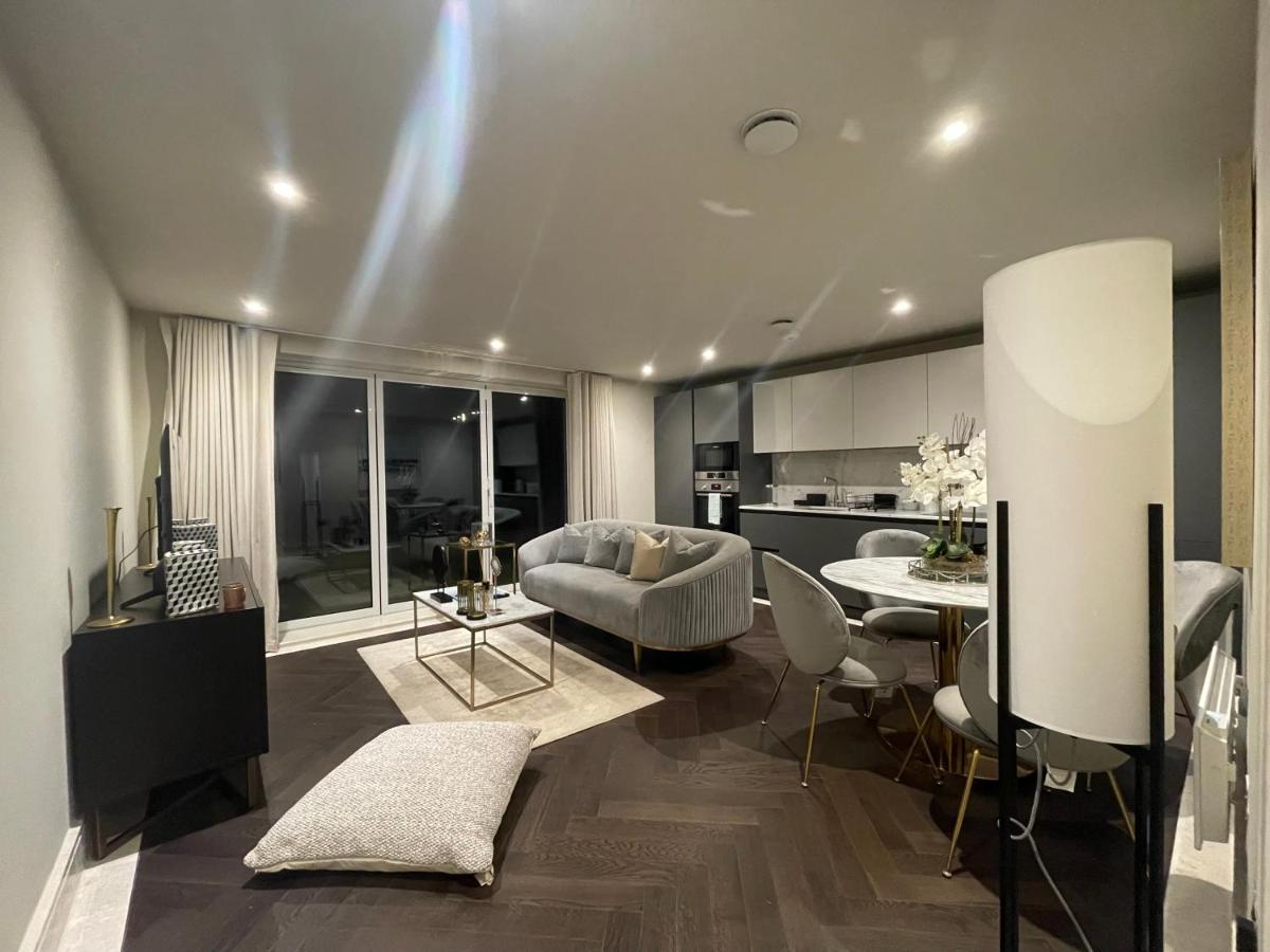 Sophisticated 1Br, 1 Ba Chigwell Designer Flat Chcl F2 Apartment Luaran gambar