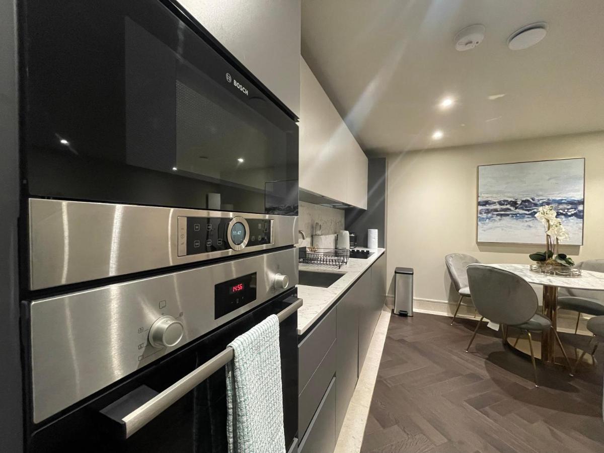 Sophisticated 1Br, 1 Ba Chigwell Designer Flat Chcl F2 Apartment Luaran gambar