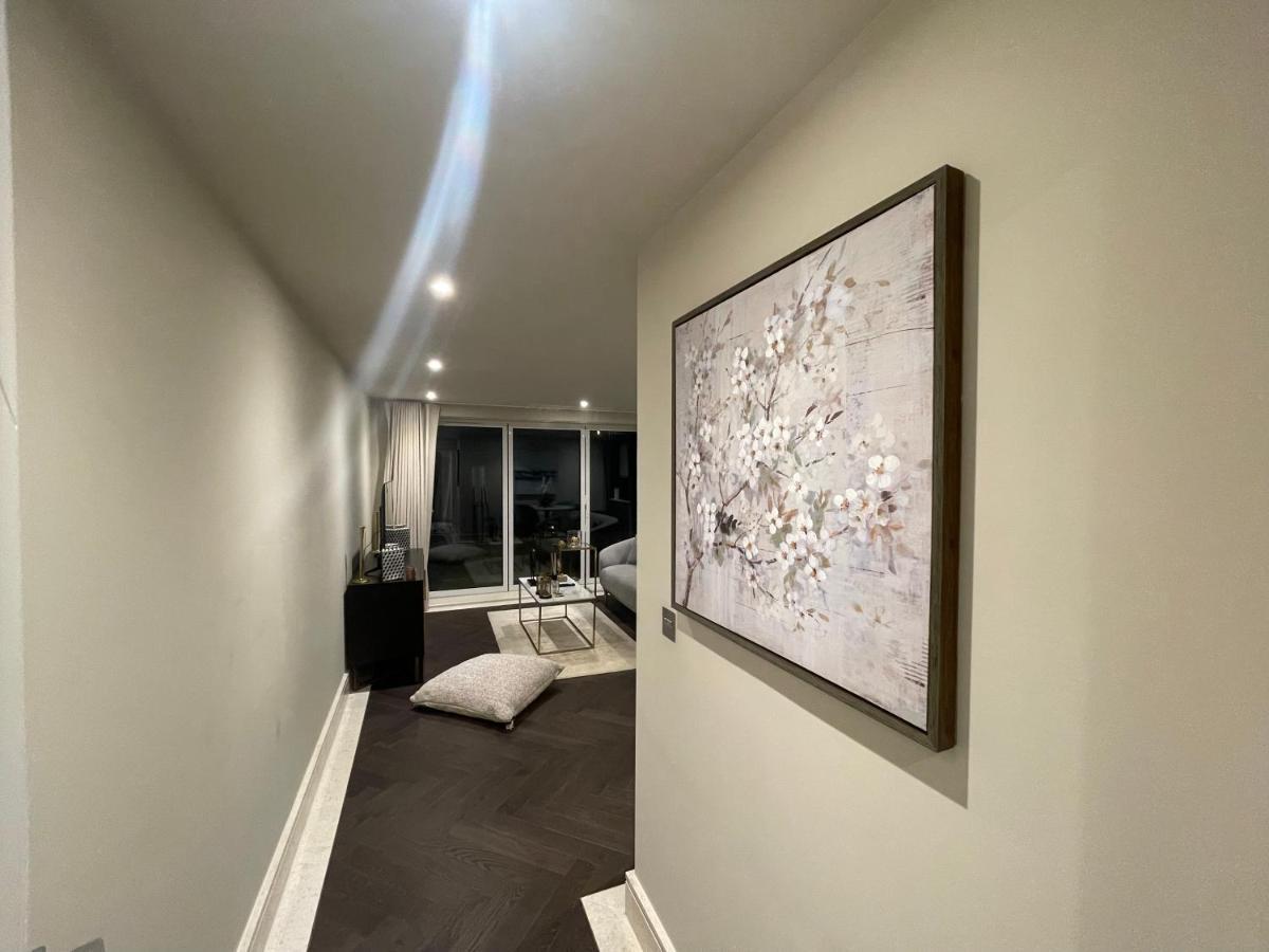 Sophisticated 1Br, 1 Ba Chigwell Designer Flat Chcl F2 Apartment Luaran gambar